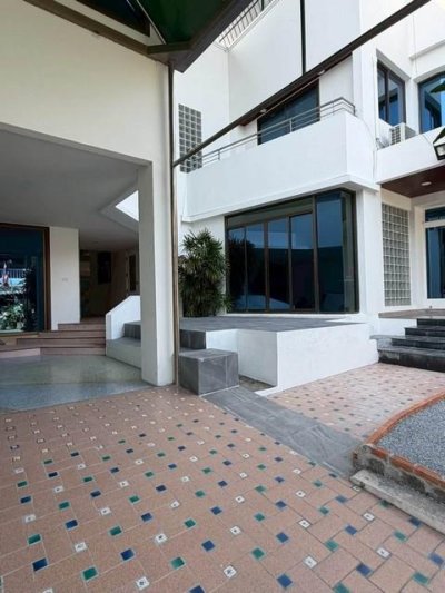 ขายโฮมออฟฟิศ 3 ชั้น 112 ตร.ว. ซอยลาดพร้าว 83 ใกล้ MRT ลาดพร้าว 83 - รูปที่ 2