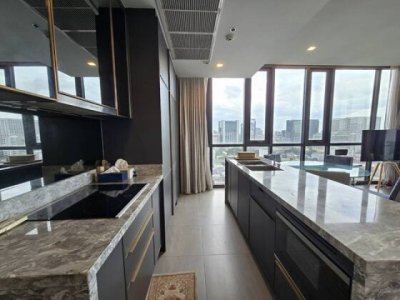 Elegant 2 Bedroom Residence with Open City View for Rent at The Monument Sanampao - รูปที่ 8
