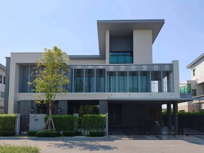 ขายบ้านเดี่ยวสุดหรู 3 ชั้น 129 ตรว. 7 ห้องนอน Grand บางกอก บูเลอวาร์ด อีสต์ พระราม 9 ถนนกาญจนาภิเษก ตัดกับถนนศรีนครินทร์ – ร่มเกล้า