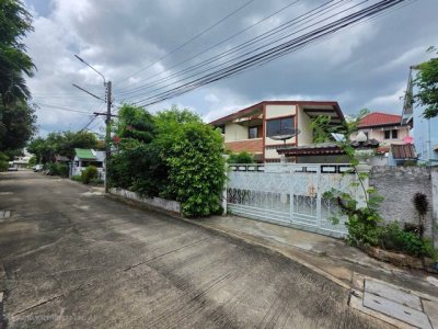 ขายบ้าน 2 ชั้น หมู่บ้าน 2521 ขนาด 55 ตร.วา 2 ห้องนอน ใกล้ เซ็นทรัล ปิ่นเกล้า - รูปที่ 2