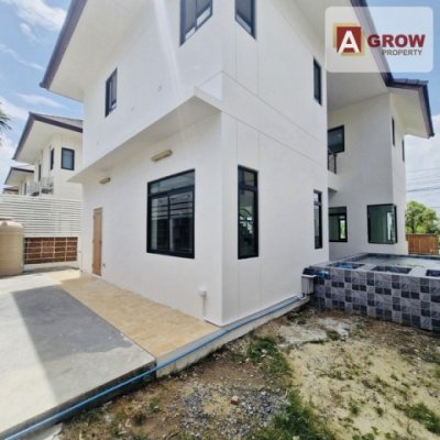 หมู่บ้านอารีน่า การ์เด้น บางนา-สุวรรณภูมิ ทำเลดี ติดถนนหลัก รีโนเวทใหม่ พร้อมเข้าอยู่ - รูปที่ 3