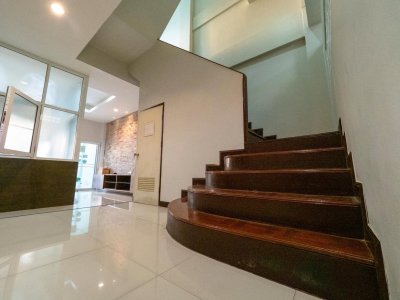 ให้เช่าทาวโฮม3ชั้น  ใกล้รถไฟฟ้าบางจาก และอ่อนนุช , ใกล้  โลตัสอ่อนนุช, ห้างcentral บางนาจดทะเบียนได้  ซอยพึ่งมี สุขุมวิท 93และถนนอ่อนนุช 24 - รูปที่ 2