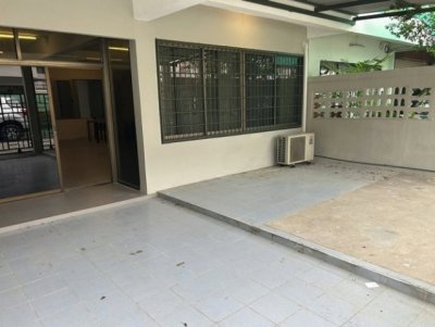 ทาวน์โฮม 2 ชั้น  2ห้องนอน 2 ห้องน้ำ 1 ห้องนั่งเล่นขนาดใหญ่ ซอยสาธุประดิษฐ์ 15 พระราม 3 - รูปที่ 7