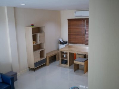 ทาวน์โฮมสไตล์ Modern 3 ห้องนอน 4 ห้องนํ้า ห้องน้ำในตัวทุกห้อง มี แอร์ 3 ตัว  symphony ซอยนวลจันทร์ 36 - รูปที่ 6