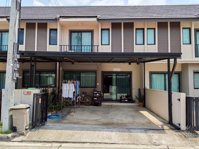 ขายทาวน์โฮมเดอะคัลเลอร์ส รามอินทรา-หทัยราษฎร์ คลองสามวา กรุงเทพ