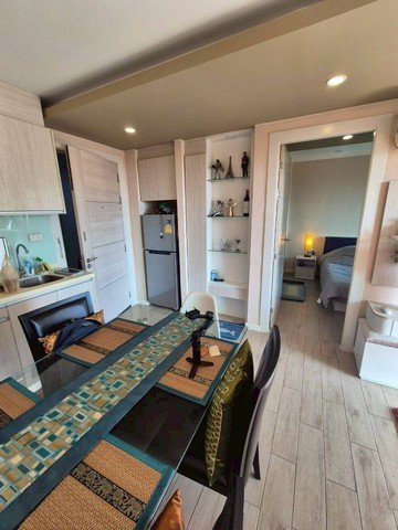 อยู่คอนโดนี้ ไปหาดจอมเทียนแค่ 5 นาที  Seven Sea Condo Resort Jomtien - รูปที่ 3