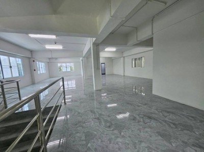 ขายและให้เช่าโรงงานโกดังสำนักงานศรีราชา บนเนื้อที่  2 ไร่ อาคารสำนักงาน  3 ชั้น  โกดังพื้นที่  1,614   ตรม - รูปที่ 4