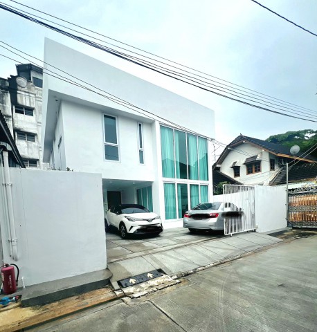 ขาย บ้านเดี่ยว 2 ชั้น ซอย รัชดา 32 บ้านรีโนเวทใหม่ตกแต่งพร้อมเข้าอยู่ #ใกล้MRTลาดพร้าว โทร 095-164-2956