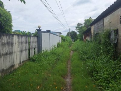 ขายที่ดินเปล่า 99 ตรว. ใกล้สถานีรถไฟฟ้าหลักหก, โรงเรียนสายปัญญารังสิต - รูปที่ 2