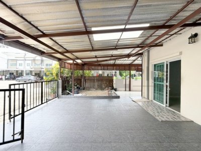 หมู่บ้าน ล ลิ ล ทาวน์ ไล โอ รังสิต คลอง 2 หลังมุม ถนนเมนท์  lalin town รังสิต คลอง 2 - รูปที่ 2