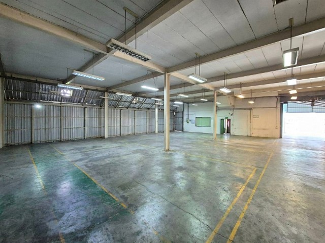 อาคารสำนักงานพร้อมพื้นที่โกดัง  200 ตรว พร้อมใช้งาน ซอยแจ้งวัฒนะ 6