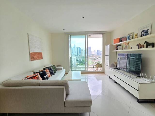 Condo The Empire Place Sathorn, near BTS Chong Nonsi and BRT Arkhan Songkhro