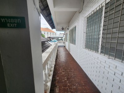 ขายเกสเฮ้าส์ + ร้านอาหาร ในคูเมือง ราคา18ล้าน102ตรว - รูปที่ 2