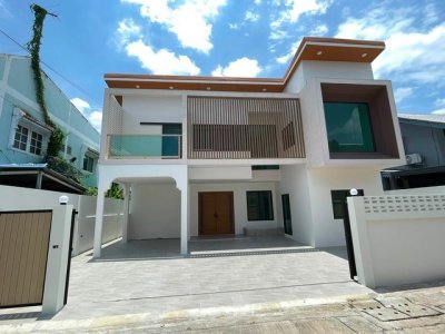T26-1218 ขาย บ้าน - 11900000 บาท ชั้นทั้งหมด 2 ชั้น - รูปที่ 2