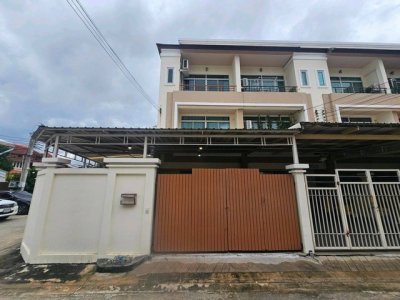 ขาย 5,900,000ทาวน์โฮมหลังมุม 3ชั้นพื้นที่ 42 ตร.ว. หมู่บ้านมธุลดา สุขุมวิท76 - รูปที่ 2