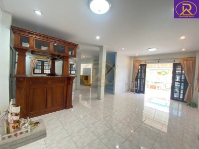 ให้เช่าบ้านเดี่ยว 2 ชั้น หลังใหญ่ | เลี้ยงสัตว์ได้ หมู่บ้านกีรติ 5 บ้านสวน 9 ซอย 1 จ.ชลบุรี - รูปที่ 4