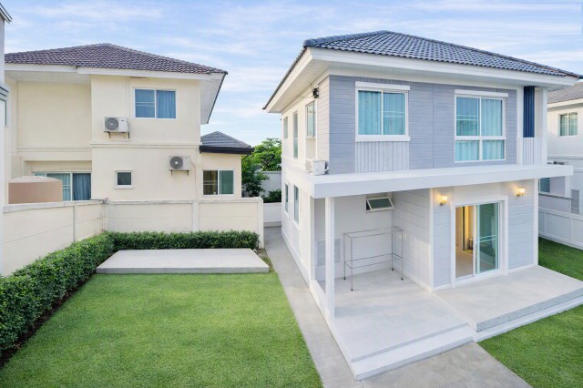 บ้านเดี่ยว 2 ชั้น 3นอน RIS ร่มเกล้า2-6 มีนบุรี 2น้ำ วิวสวน  50ตร.ว. 128ตร.ม. พร้อมเฟอร์ฯ และเครื่องใช้ไฟฟ้าครบ  สุวรรณภูมิ เฟส 2