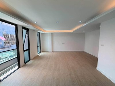 BH4292 ขายทาวน์โฮม 4.5 ชั้น Prominent Place สุขุมวิท 101 พร้อมลิฟต์ส่วนตัว ใกล้ BTS ปุณณวิถี - รูปที่ 3