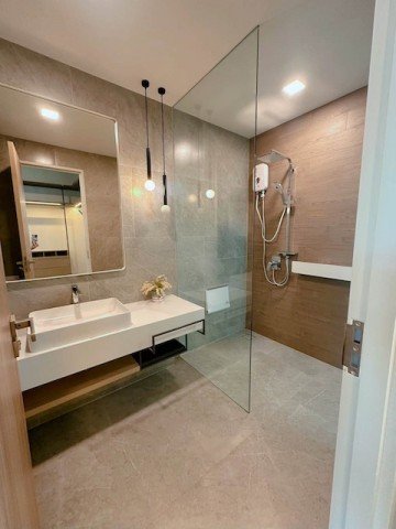 BH4284 ให้เช่าบ้านเดี่ยว 2 ชั้น หมู่บ้านมัณฑนา กม.15 บางนา บ้านหลังมุมติด Clubhouse พร้อมอยู่ - รูปที่ 3