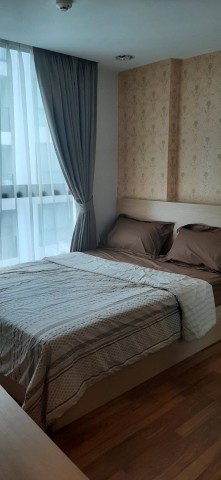 Zenith Place Sukhumvit 42 privacy tranquility 5th floor BTS Ekkamai