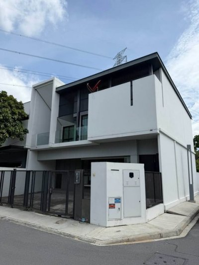 ขายบ้านเดี่ยว 2 ชั้นหลังมุม 225 ตรม โครงการวีเว่ บางนา กม7 Vive bangna km7 ใกล้เมกะบางนา ติดนานาชาติ Concordian พร้อมเข้าอยู่ - รูปที่ 2