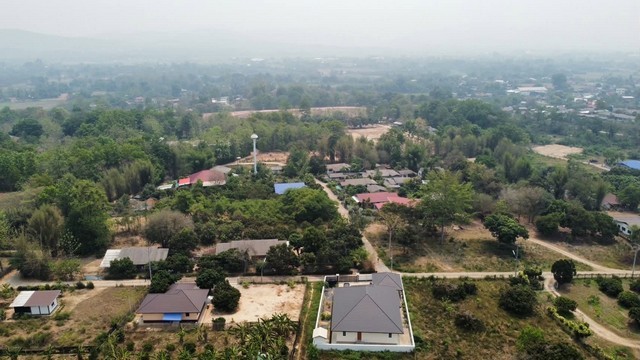 ขายบ้านสภาพใหม่ ขายทุบราคาต้องย้ายไปอยู่เมืองนอกด่วน เหมาะทำบ้านสวน บ้านพักตากอากาศ