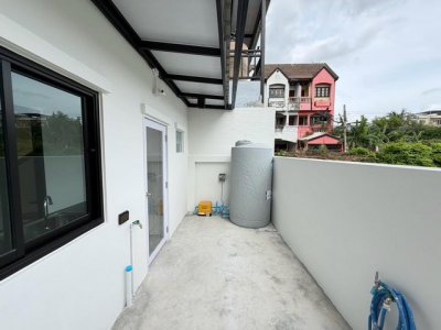 ขายทาวน์โฮม 4 ชั้น 4 ห้องนอน ลาดพร้าว 110 พื้นที่ขนาดใหญ่ รีโนเวทใหม่ทั้งหลัง พร้อมเข้าอยู่ - รูปที่ 5