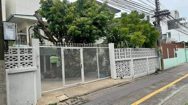 PP525 ขายบ้านเดี่ยว 2 ชั้น ซอยสุขุมวิท 65 ออกเอกมัย 10 (ชัยพฤกษ์) เดินทางสะดวก ใจกลางเมือง ใกล้ทองหล่อ เอกมัย