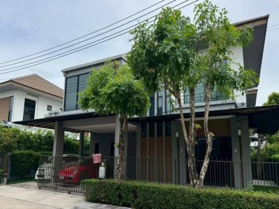 ขายบ้านเดี่ยว 2 ชั้นแปลงมุม 64 ตรว. 4 ห้องนอน บ้านลุมพินี สวนหลวง ถนนเฉลิมพระเกียรติ ร.9 ใกล้สวนหลวง - รูปที่ 2