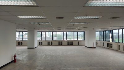 AGENT POST ขาย Prime Office ชั้น 3 วิวสวนเบญจกิตติ บนอาคารโอเชี่ยน ทาวเวอร์ 1 ทำเลดี เดินทางสะดวก ทำเลดี - รูปที่ 5