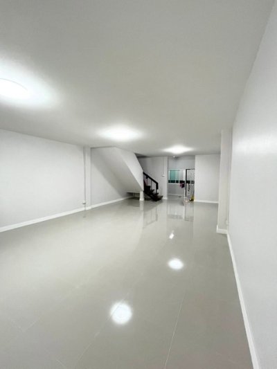 ให้เช่าทาวน์โฮม 2 ชั้น 216 ตรม. 3 ห้องนอน คลองจั่นวิลล่า 1 ซอยนวมินทร์ 32 เฟอร์ครบ - รูปที่ 7