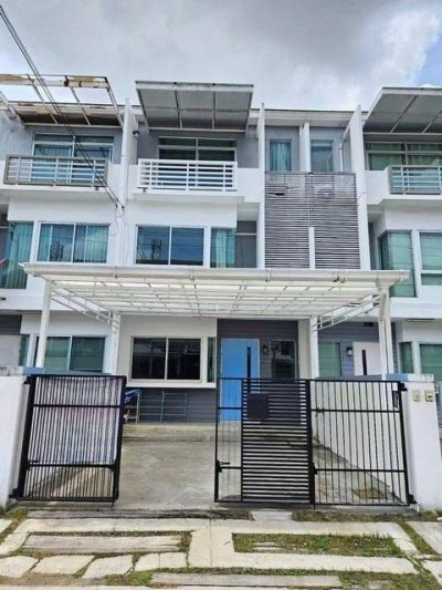 ขายทาวน์โฮม 3 ชั้น 20 ตร.ว. โครงการ บ้านใหม่ พระราม 9-ศรีนครินทร์ ซอยกรุงเทพกรีฑา 7