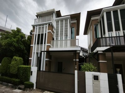 ให้เช่าบ้านเดี่ยว 3 ชั้น 310 ตรม. บ้านกลางกรุง เดอะนีซ รัชวิภา ตกแต่งเฟอร์ครบ ใกล้บองมาร์เช่ ใกล้ ม.เกษตร - รูปที่ 2