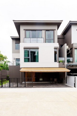 BH4356 ให้เช่าบ้านกลางเมือง The Edition Bangna บ้านใหม่หรู วิวทะเลสาบ ใกล้ Mega Bangna และ Muang Kaew Golf Course