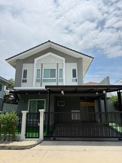 ขายบ้านเดี่ยว 2 ชั้น 50 ตรว. โครงการ Perfect place สุขุมวิท 77 เฟส 8 ติดโรบินสันลาดกระบัง เดินทางสะดวก พร้อมเข้าอยู่