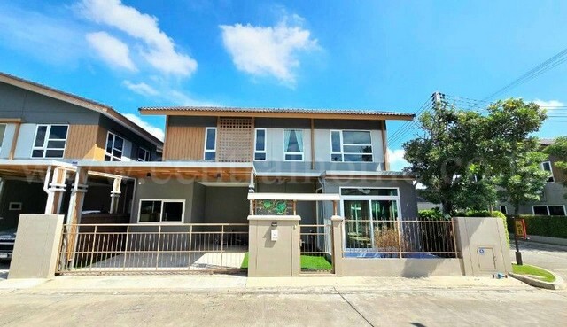 บ้านแฝด อณาสิริ ติวานนท์ - ศรีสมาน หลังมุม บ้านสวยทำเลดี