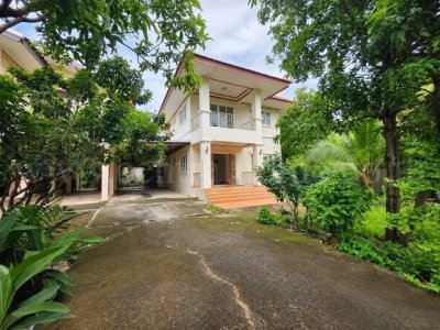 บ้านเดี่ยว 2 ชั้น พร้อมที่ดิน 245.4 ตร.วา ซอยบางกร่าง 62 ติดถนนราชพฤกษ์ ราคาดี