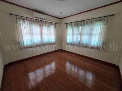 บ้านเดี่ยว 2 ชั้น พร้อมที่ดิน 245.4 ตร.วา ซอยบางกร่าง 62 ติดถนนราชพฤกษ์ ราคาดี - รูปที่ 8