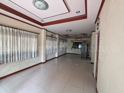 บ้านเดี่ยว 2 ชั้น พร้อมที่ดิน 245.4 ตร.วา ซอยบางกร่าง 62 ติดถนนราชพฤกษ์ ราคาดี - รูปที่ 3