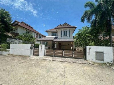ให้เช่าบ้านเดี่ยว บูลเลอวาร์ด ศรีราชา บ้านพร้อมอยู่เนื้อที่เยอะ 3 นอน TP-H2484 - รูปที่ 2