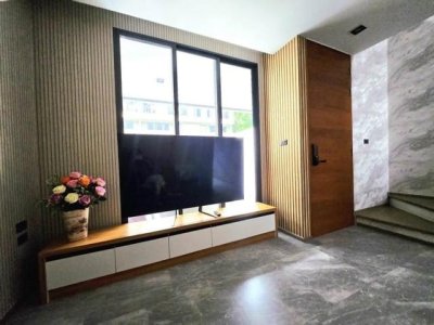 ขายทาวน์โฮม 3.5 ชั้น 223 ตร.ม. PRIVATE LUXURY เธอร์ ลาดพร้าว 93 ( ไม่เคยเข้าอยู่ ) - รูปที่ 5