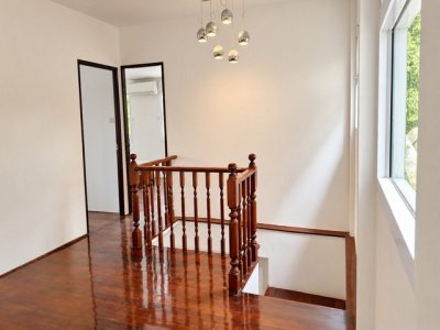 ให้เช่าบ้านเดี่ยว 2 ชั้น 200 ตรม. ซอยสุขุมวิท 22 พร้อมเฟอร์ และสวนขนาดใหญ่ ใกล้ Emsphere, BTS พร้อมพงษ์ - รูปที่ 4