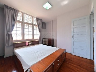 ให้เช่าบ้านเดี่ยว 2 ชั้น 80 ตรว. หมู่บ้านโฮมเพลส รามคำแหง 140 ตกแต่งพร้อมอยู่ ใกล้ lake ใกล้สโมสร สระว่ายน้ำ สนามเทนนิส - รูปที่ 4