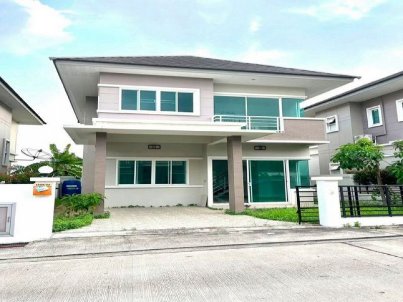 ให้เช่า - รีโนเวทใหม่ เครื่องใช้ไฟฟ้าครบ บ้านเดี่ยว 2 ชั้น โซกู๊ด วิลเลจ บ่อวิน TP-H2491