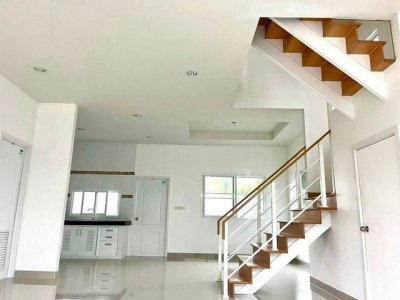 ให้เช่า - รีโนเวทใหม่ เครื่องใช้ไฟฟ้าครบ บ้านเดี่ยว 2 ชั้น โซกู๊ด วิลเลจ บ่อวิน TP-H2491 - รูปที่ 4
