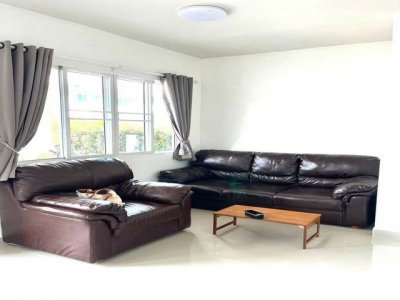 ให้เช่า - รีโนเวทใหม่ เครื่องใช้ไฟฟ้าครบ บ้านเดี่ยว 2 ชั้น โซกู๊ด วิลเลจ บ่อวิน TP-H2491 - รูปที่ 2