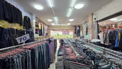 ให้เช่า โฮมออฟฟิศ 3 ชั้น 2 คูหา 360 ตารางเมตร ติดถนนสุขุมวิท ตรงข้ามโรงกลั่นน้ำมัน IRPC ระยอง ราคาถูก - รูปที่ 3