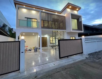 บ้านเดี่ยวลาดพร้าว 87 แยก 6 บ้านสำหรับครอบครัวใหญ่ พร้อมอยู่ - รูปที่ 2