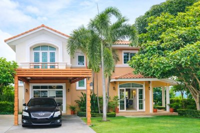 260916ramlesko ให้เช่า บ้าน ใกล้ MRTสุวินทวงศ์-มีนบุรี Windsor Park & Golf Club รร.นานาชาติ Bromsgrove3กม. คฤหาสน์หรู 2 ชั้น 102 ตร.วา 302