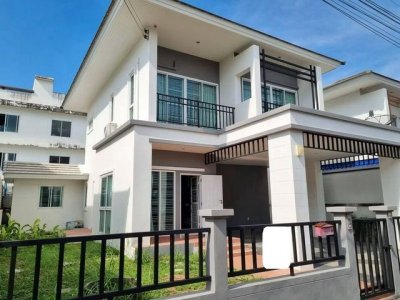 คริสตัล พลัส ศรีราชา-หนองยายบู่ ถนนกว้าง น้ำไม่ท่วม บิวท์อินครบ TP-H2504